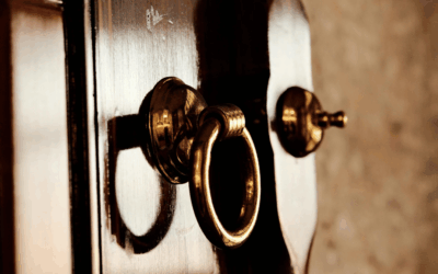 Accessori in ottone per porte: come scegliere quelli giusti per la tua casa