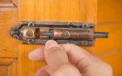 Catenacci in ottone per porte interne: sicurezza discreta e design elegante