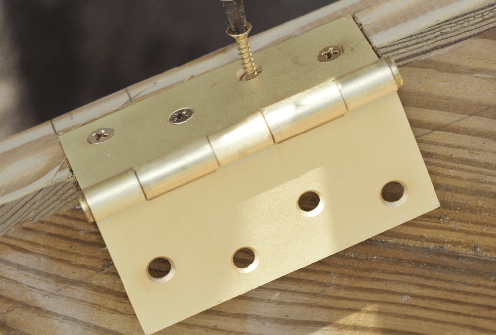 Come abbinare accessori in ottone a maniglie e finiture della casa